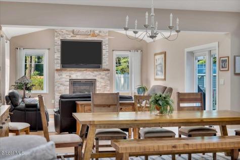 7 Nott Road Guilderland NY 12084