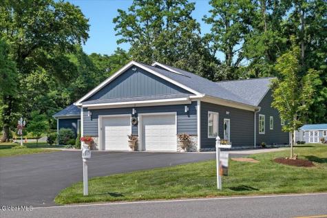 7 Nott Road Guilderland NY 12084