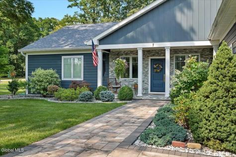 7 Nott Road Guilderland NY 12084