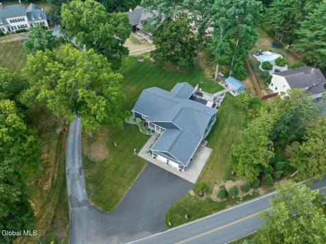 7 Nott Road Guilderland NY 12084