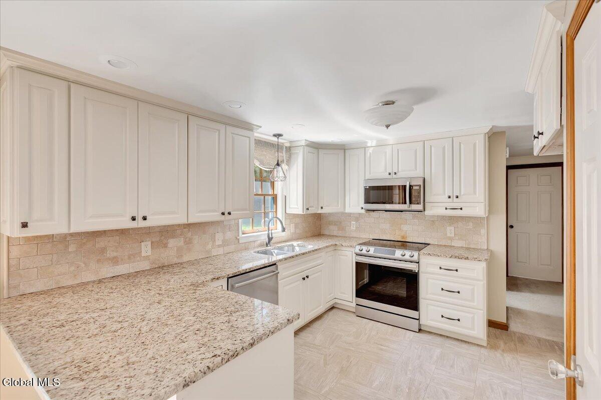 865 Jefferson Hill Road Nassau NY 12123