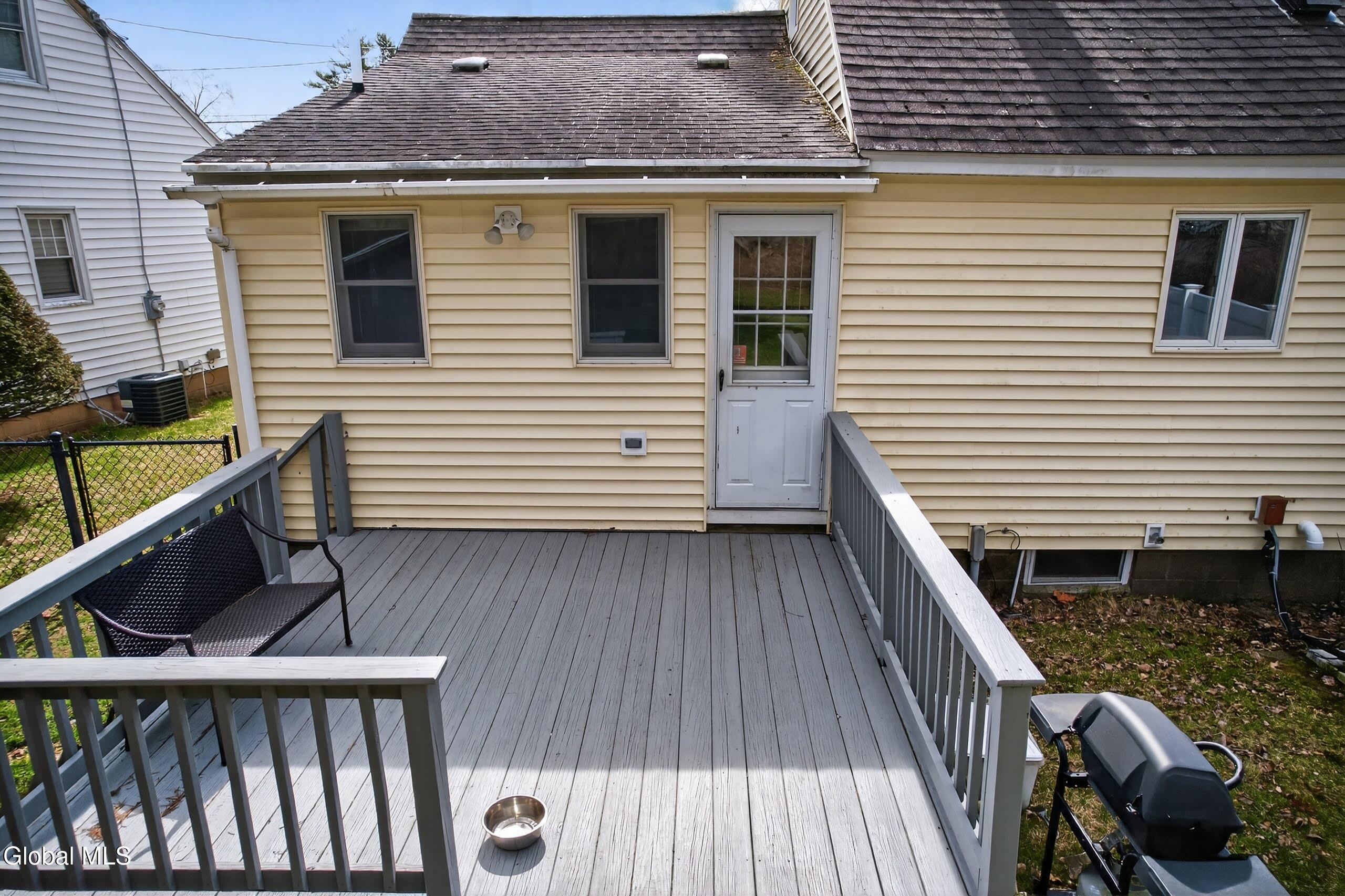 1161 Jerry Avenue Schenectady NY 12303