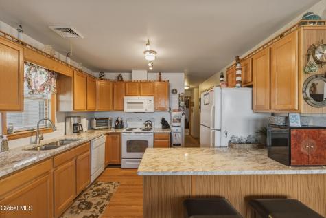 1382 Nys Rt 9p Saratoga NY 12866