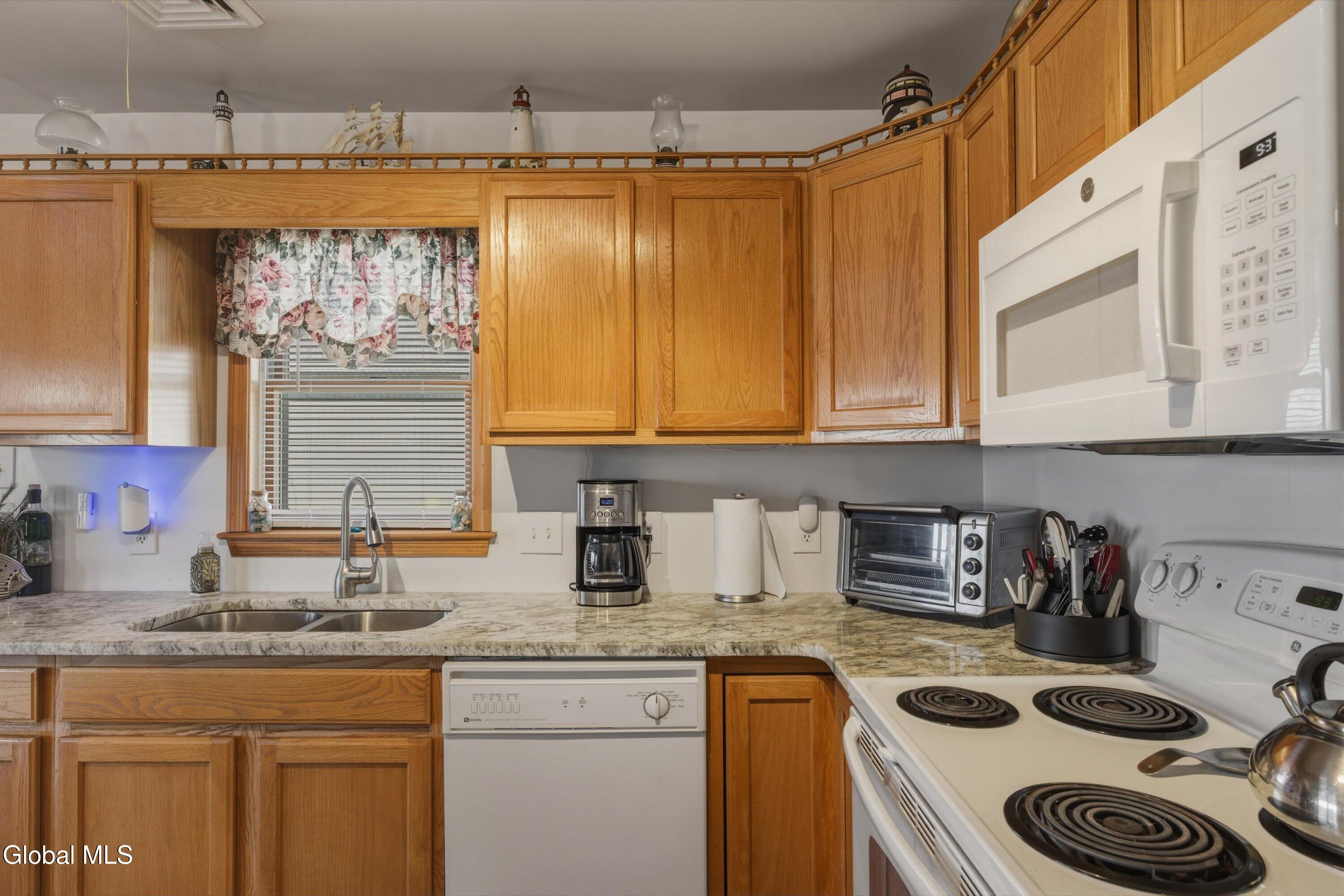1382 Nys Rt 9p Saratoga NY 12866