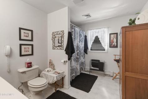 1382 Nys Rt 9p Saratoga NY 12866