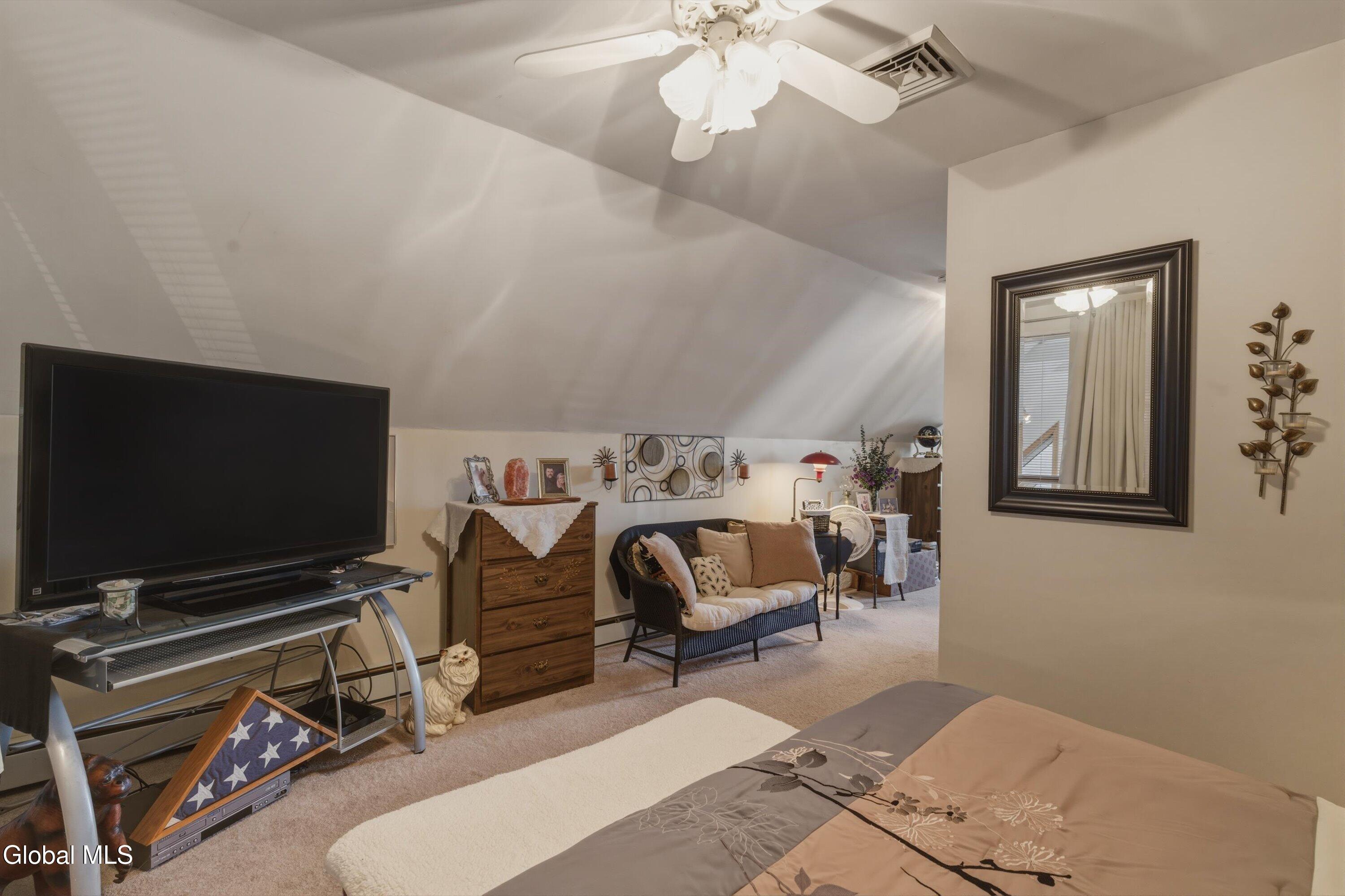 1382 Nys Rt 9p Saratoga NY 12866