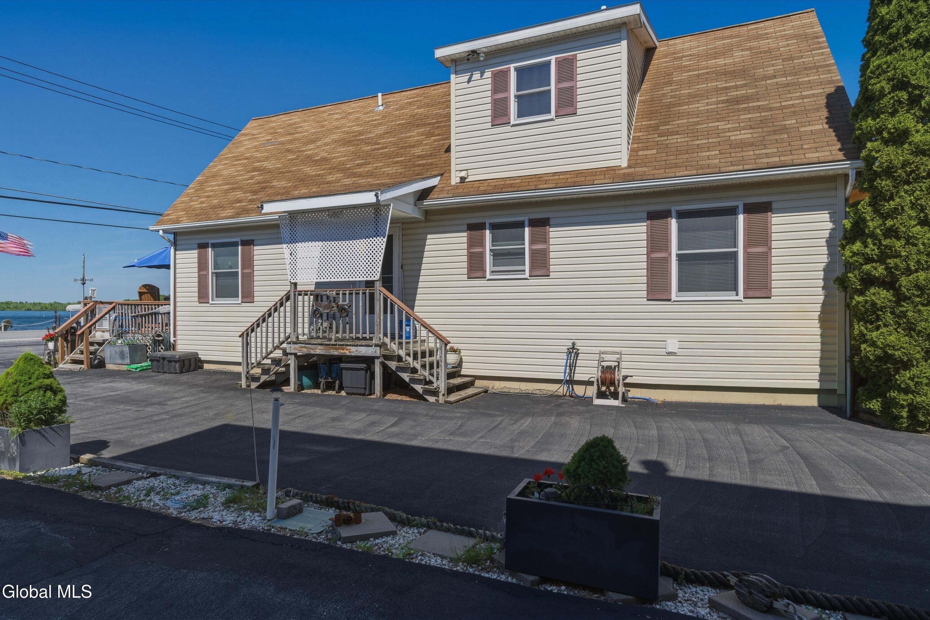 1382 Nys Rt 9p Saratoga NY 12866