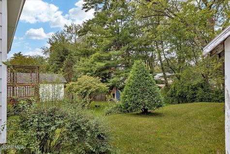 889 Oregon Avenue Niskayuna NY 12309