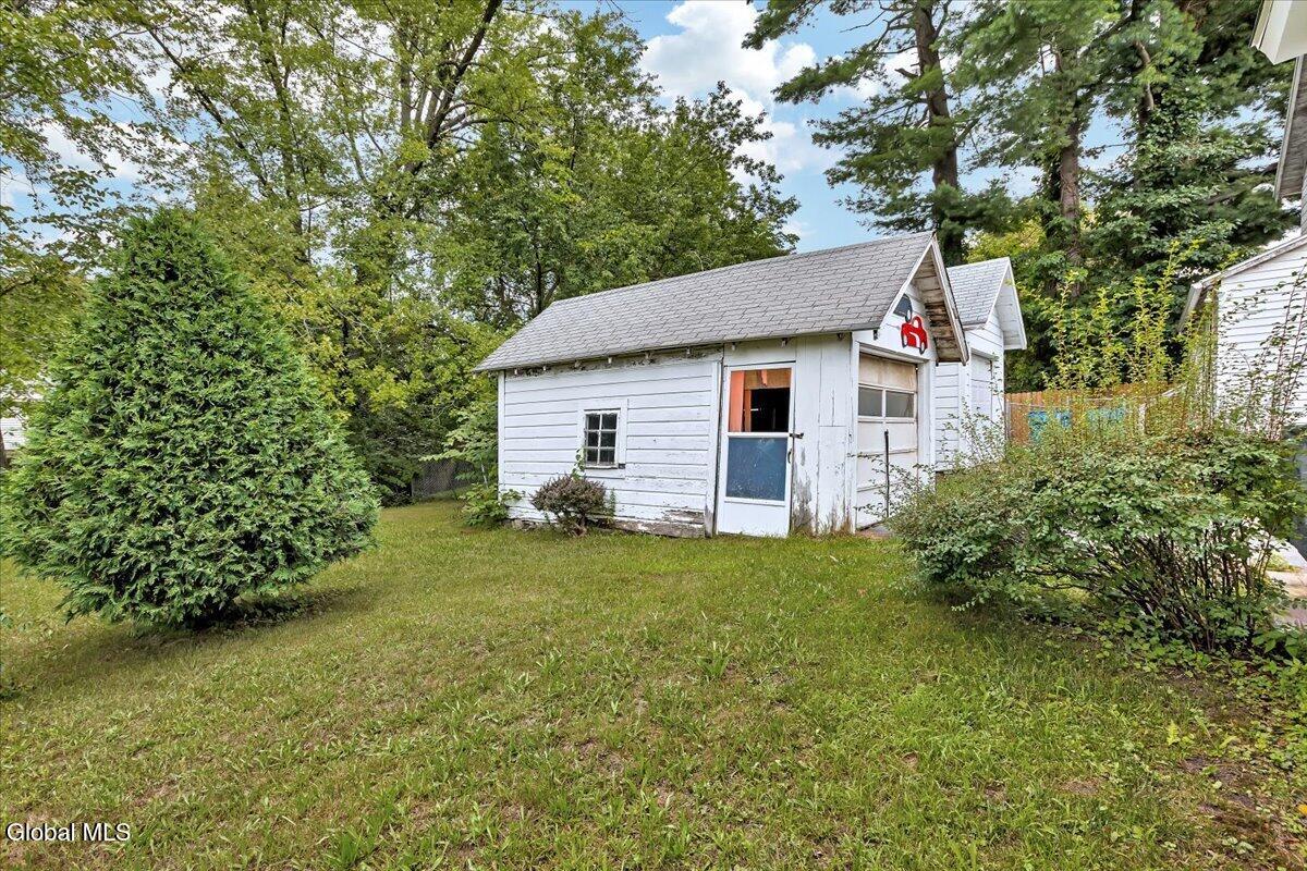 889 Oregon Avenue Niskayuna NY 12309