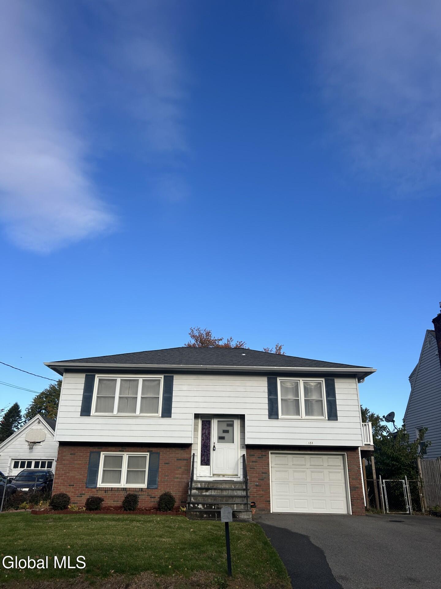 103 Frederick Avenue Colonie NY 12205