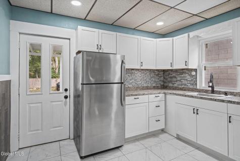 963 Maple Avenue Schenectady NY 12307