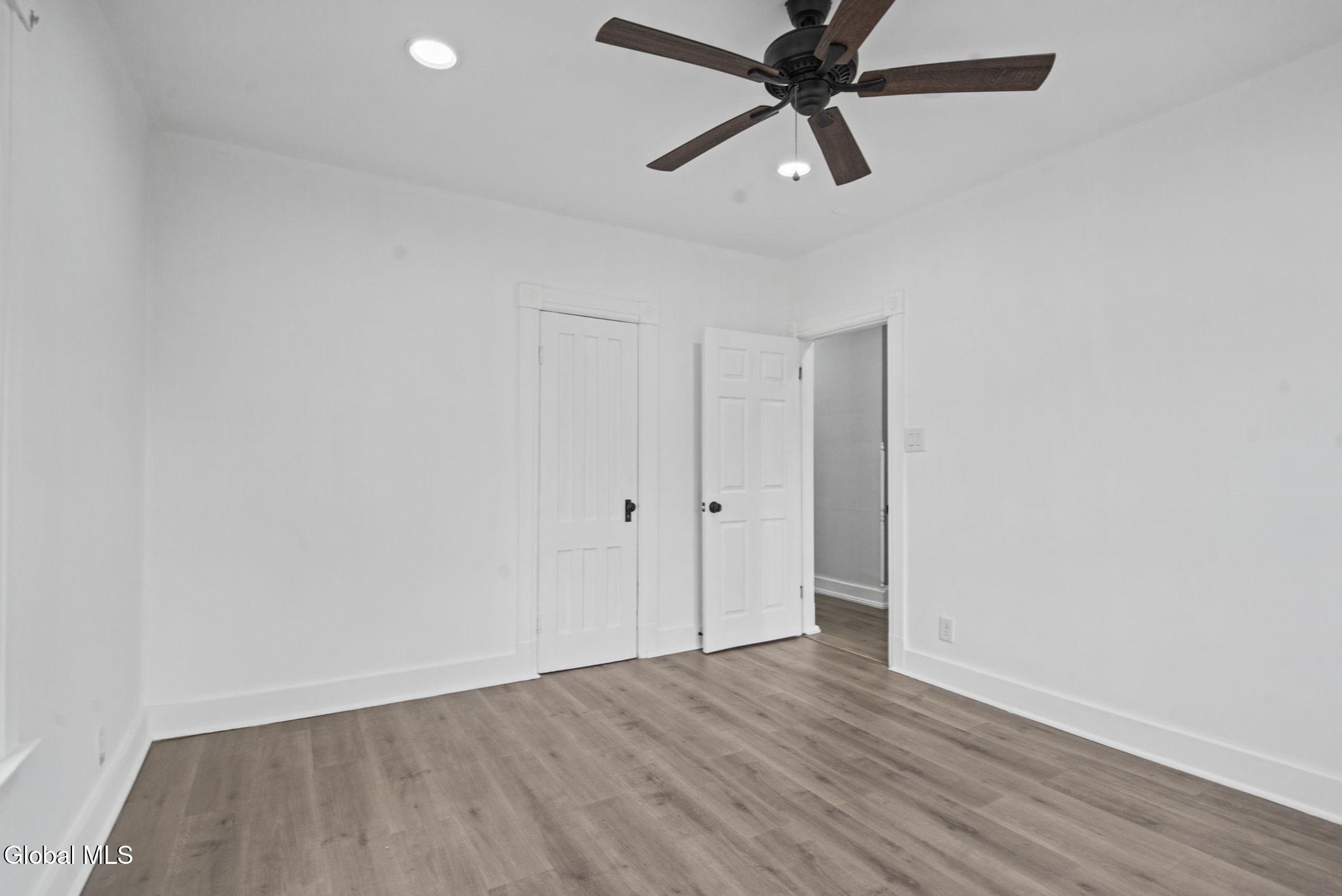 963 Maple Avenue Schenectady NY 12307