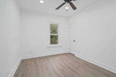963 Maple Avenue Schenectady NY 12307
