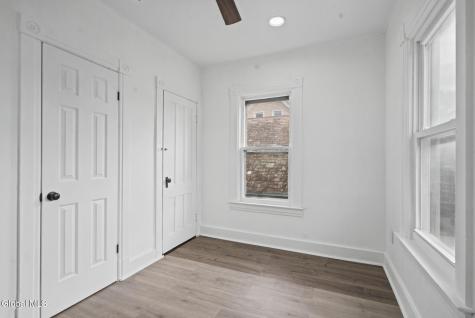 963 Maple Avenue Schenectady NY 12307