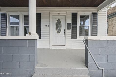 963 Maple Avenue Schenectady NY 12307