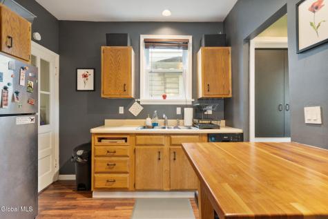 12 Fairlawn Avenue Albany NY 12203