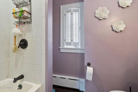 12 Fairlawn Avenue Albany NY 12203