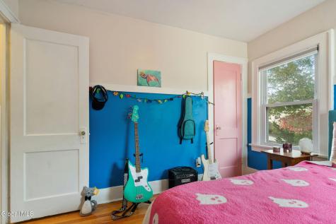 12 Fairlawn Avenue Albany NY 12203