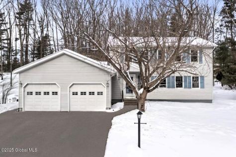 70 Esopus Drive Clifton Park NY 12065