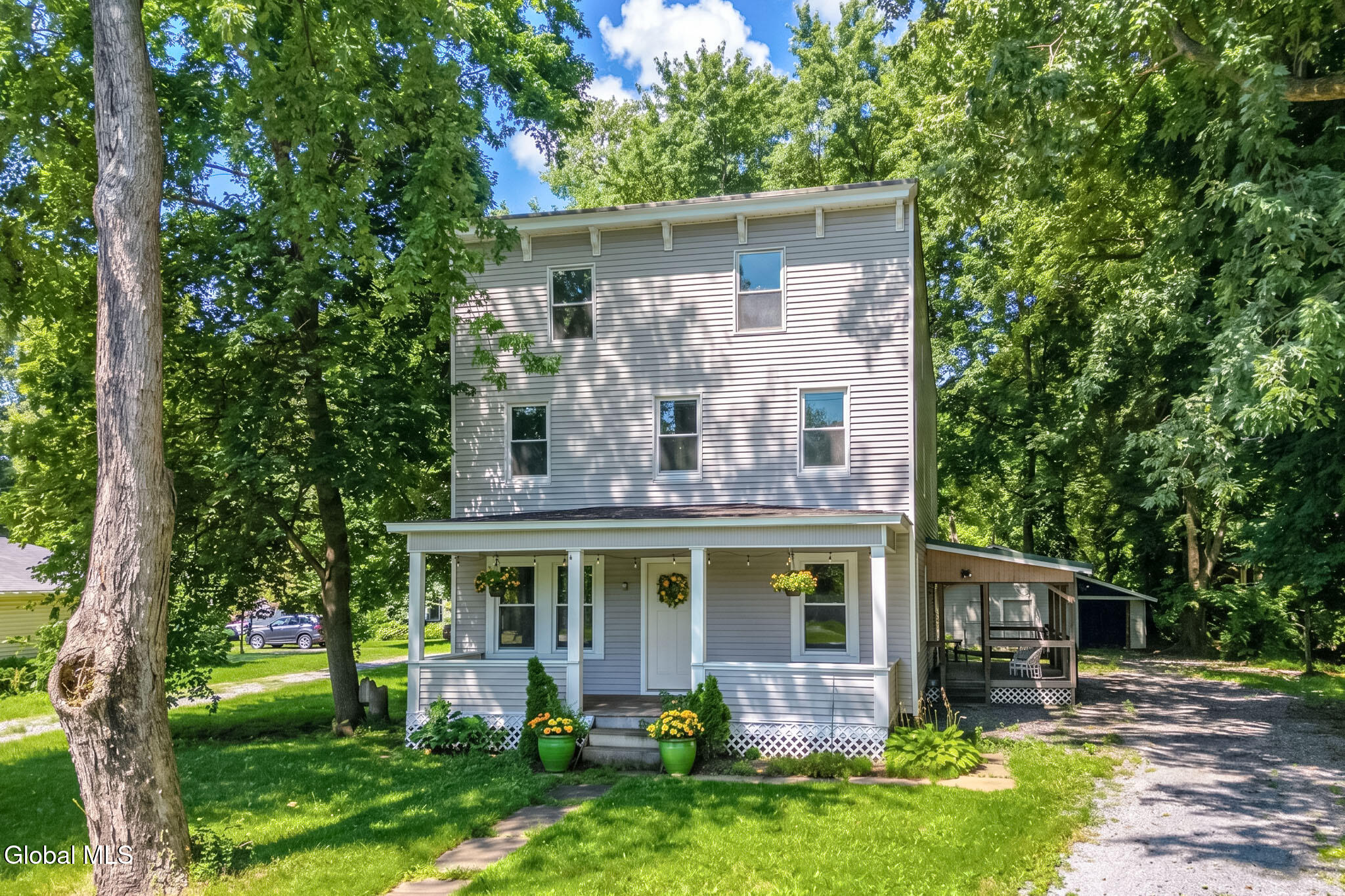 11 Parkis Street Rotterdam Junction NY 12150