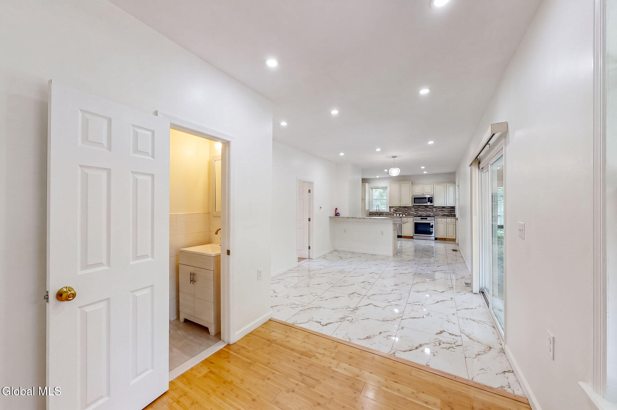 11 Parkis Street Rotterdam Junction NY 12150