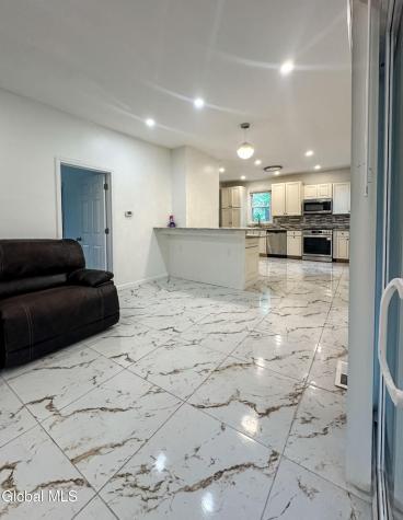 11 Parkis Street Rotterdam Junction NY 12150