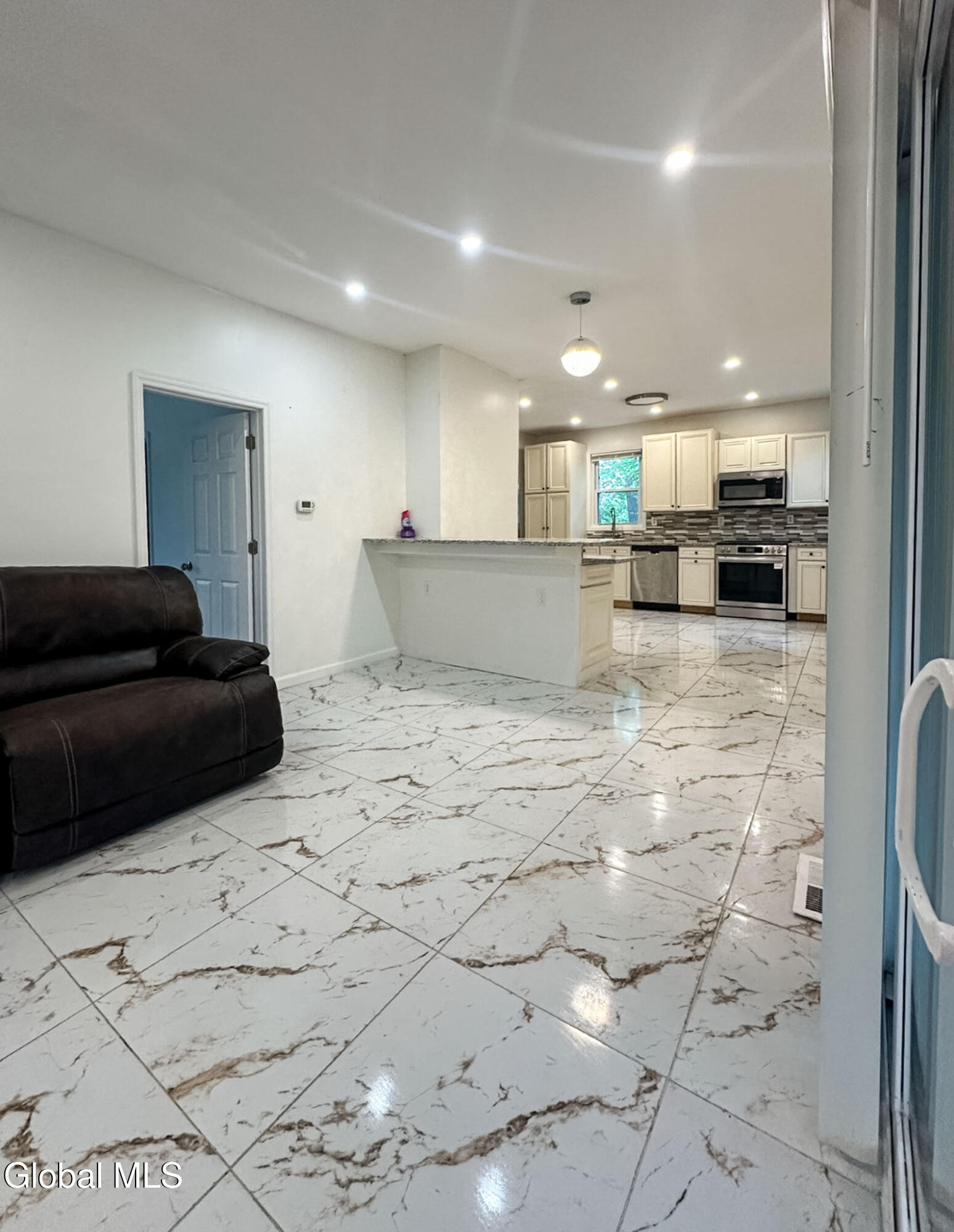 11 Parkis Street Rotterdam Junction NY 12150