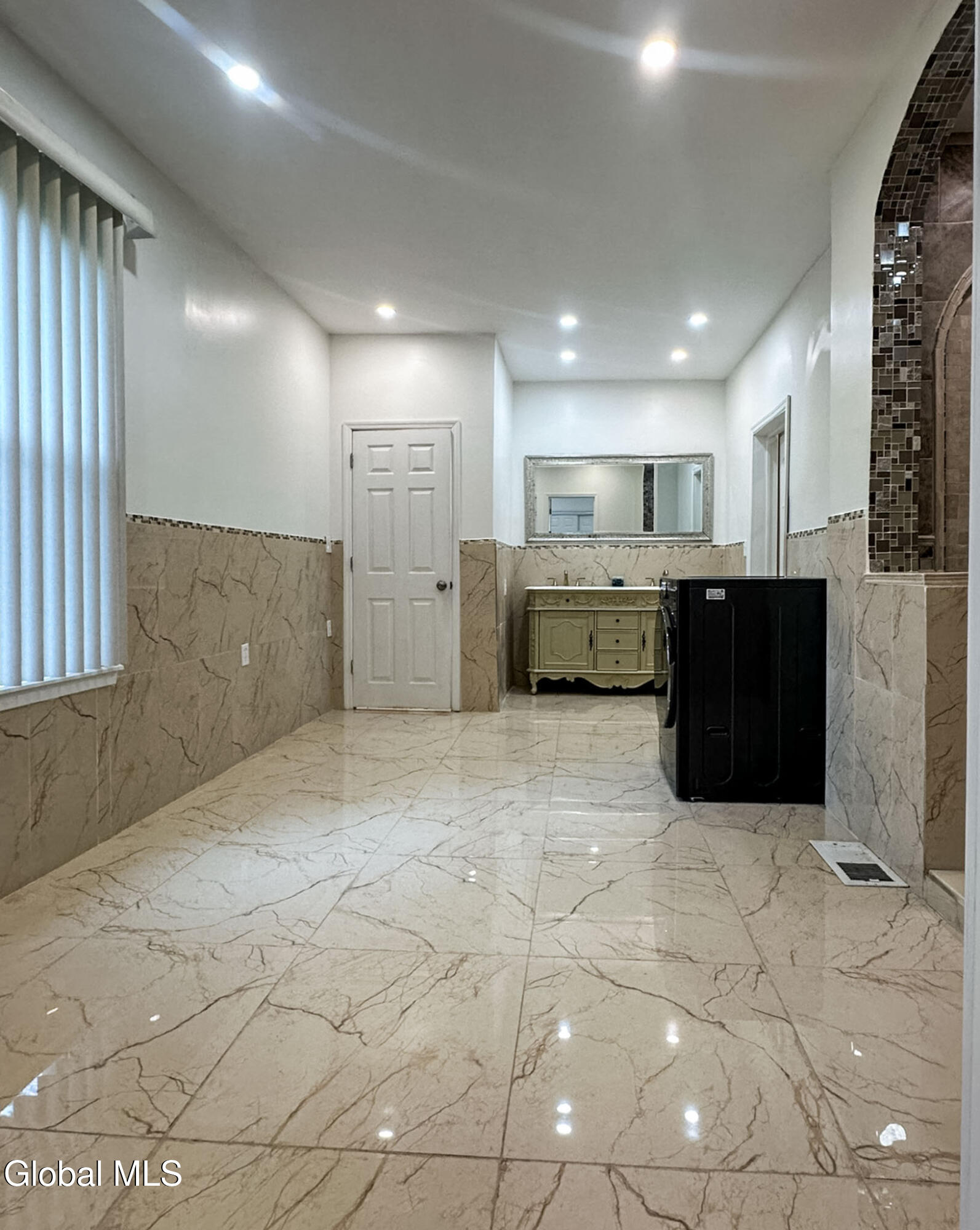 11 Parkis Street Rotterdam Junction NY 12150