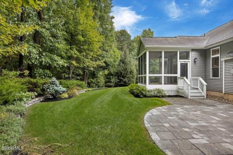 22 Saw Mill Court Saratoga Springs NY 12866