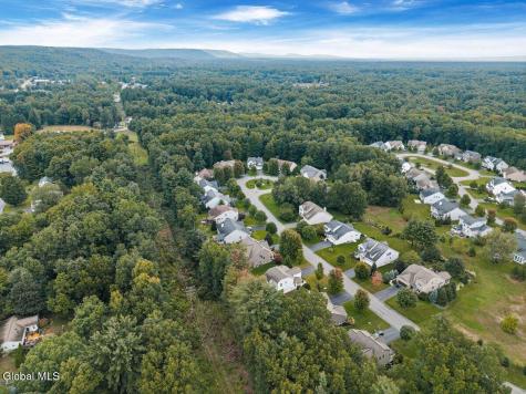 22 Saw Mill Court Saratoga Springs NY 12866