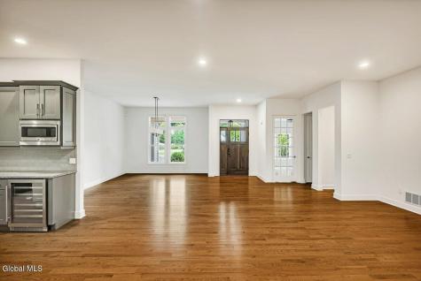 22 Saw Mill Court Saratoga Springs NY 12866
