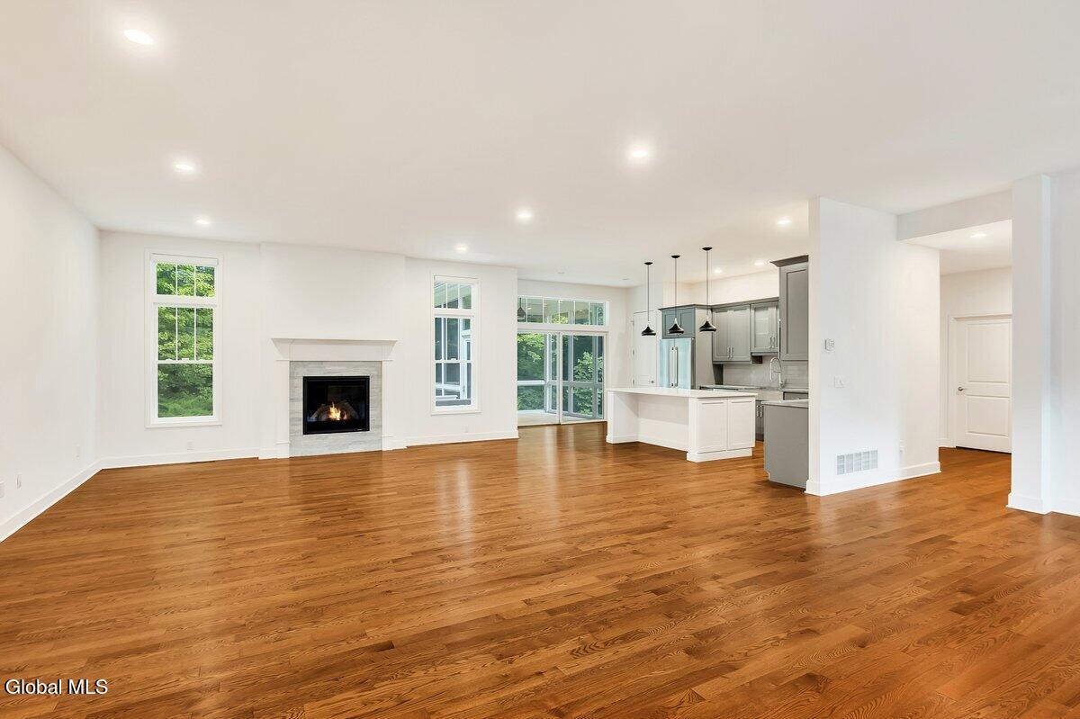 22 Saw Mill Court Saratoga Springs NY 12866