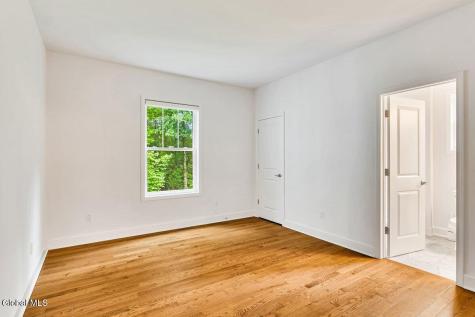 22 Saw Mill Court Saratoga Springs NY 12866