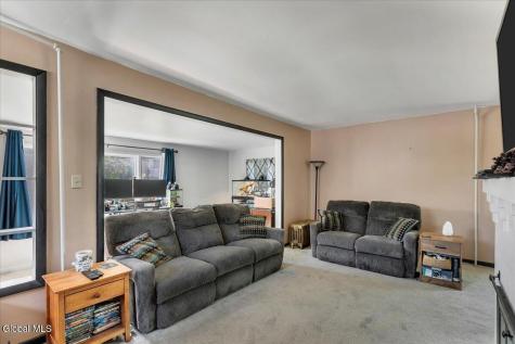 457 Kings Road Schenectady NY 12304