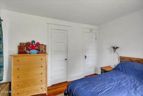 457 Kings Road Schenectady NY 12304