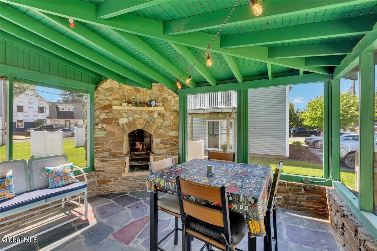 457 Kings Road Schenectady NY 12304