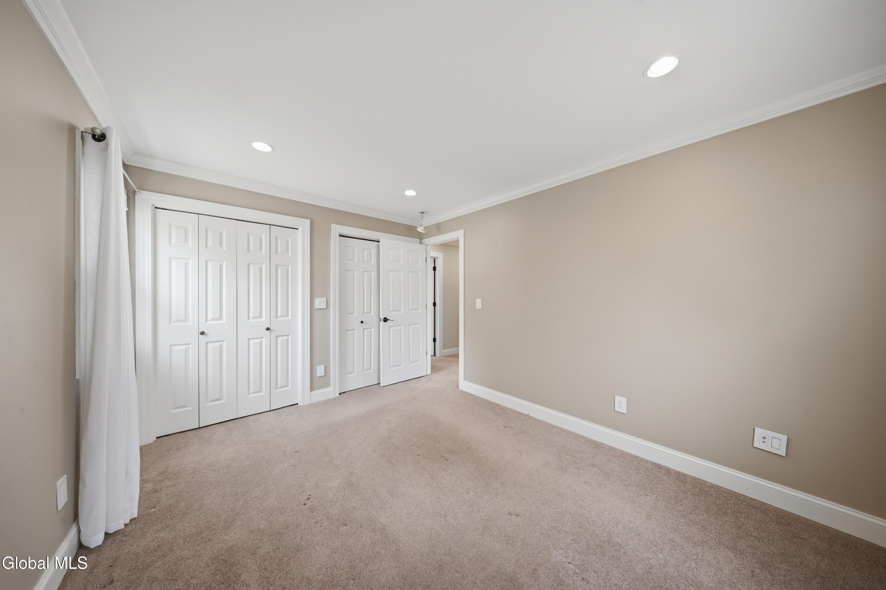 24 Michaelangelo Street Latham NY 12110