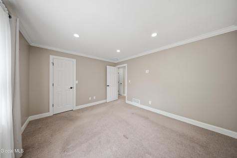 24 Michaelangelo Street Latham NY 12110