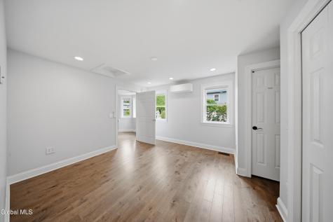 24 Michaelangelo Street Latham NY 12110