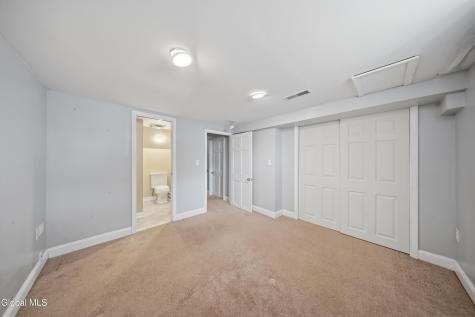 24 Michaelangelo Street Latham NY 12110