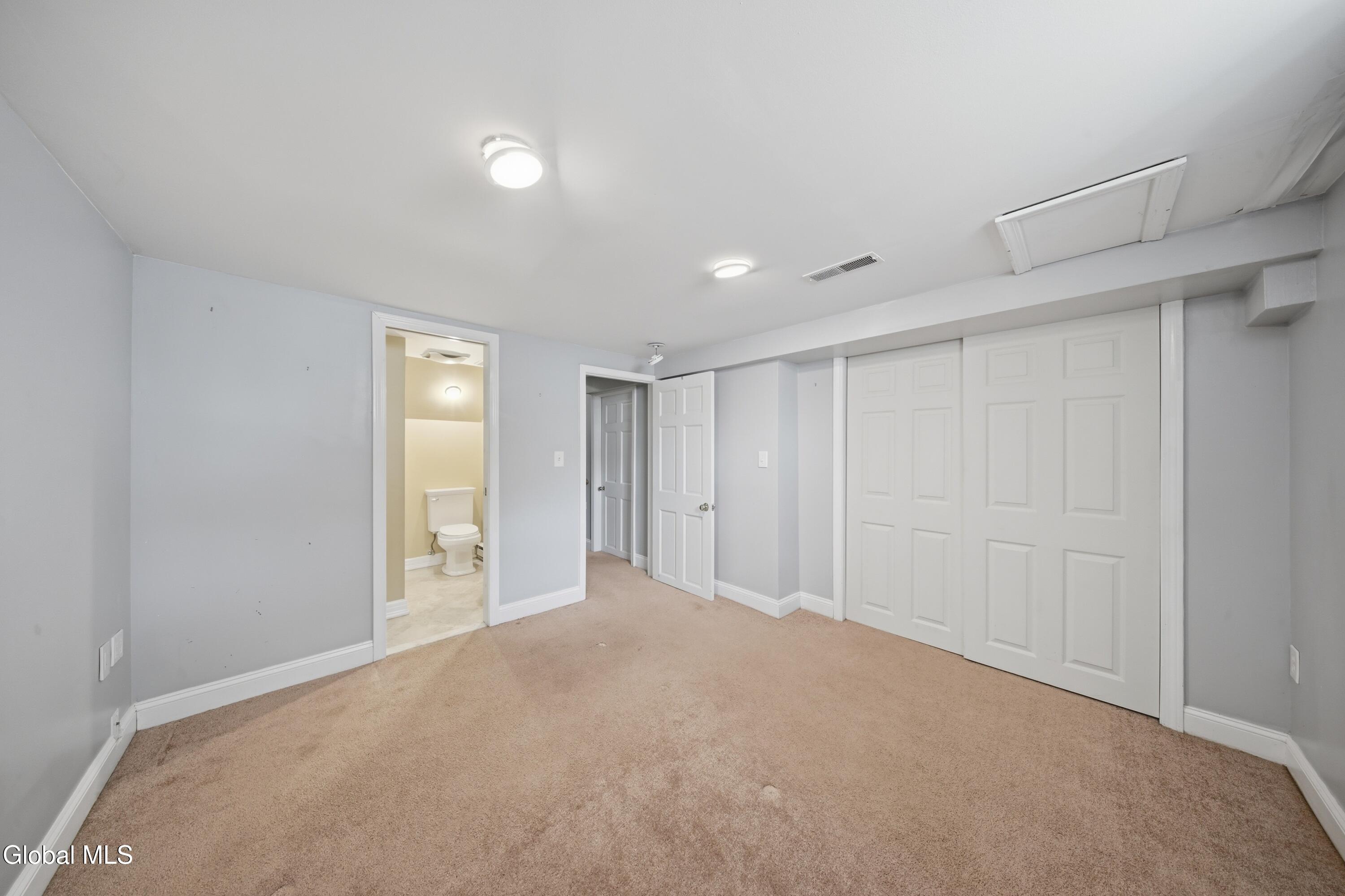 24 Michaelangelo Street Latham NY 12110