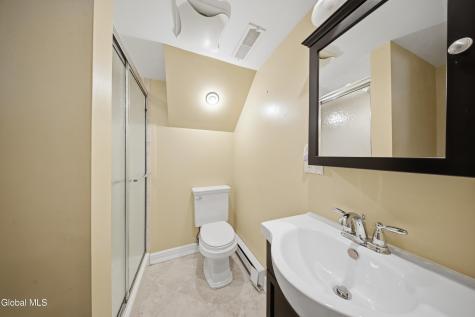 24 Michaelangelo Street Latham NY 12110