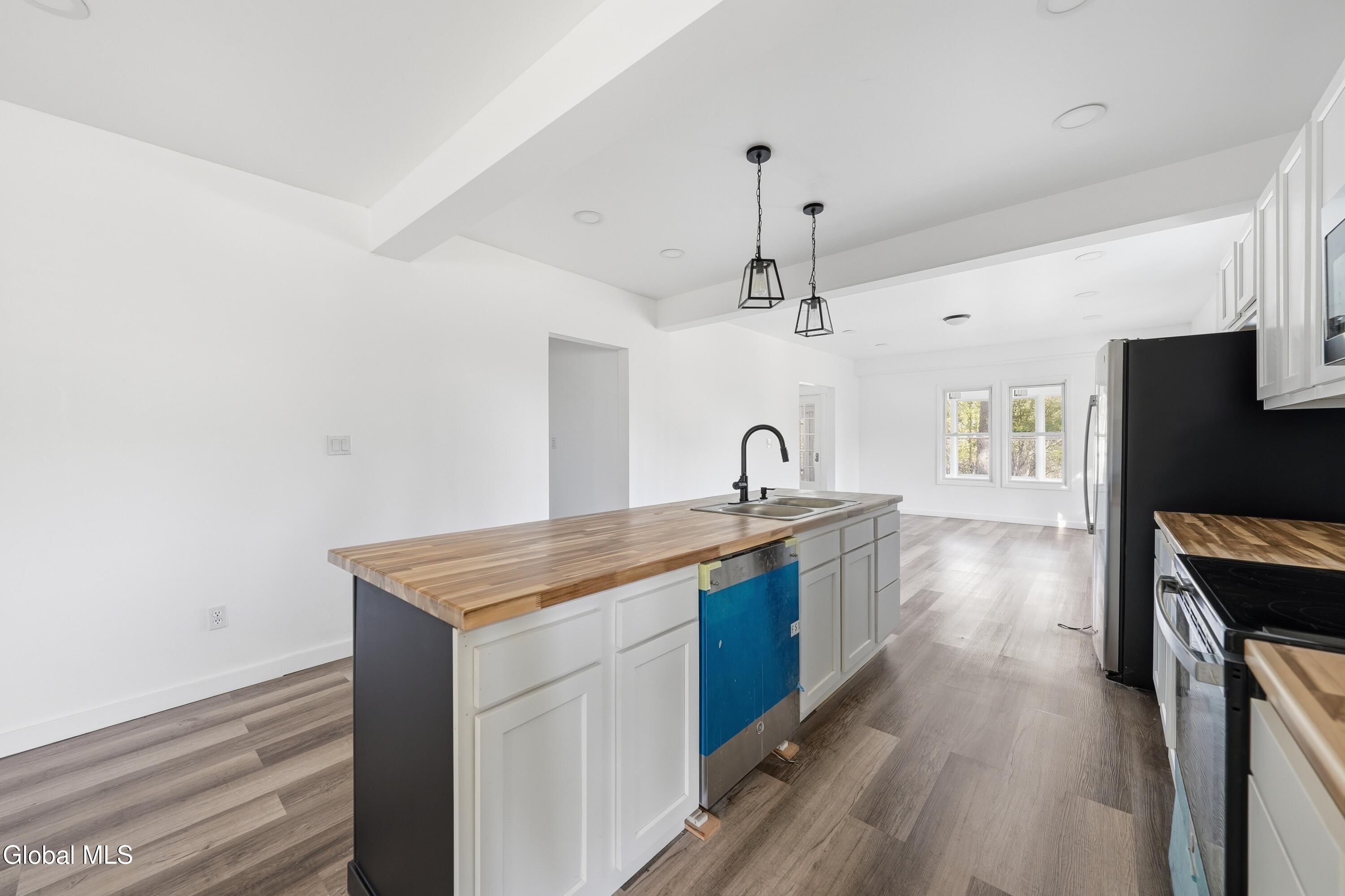 64 Martins Hill Road Ravena NY 12143