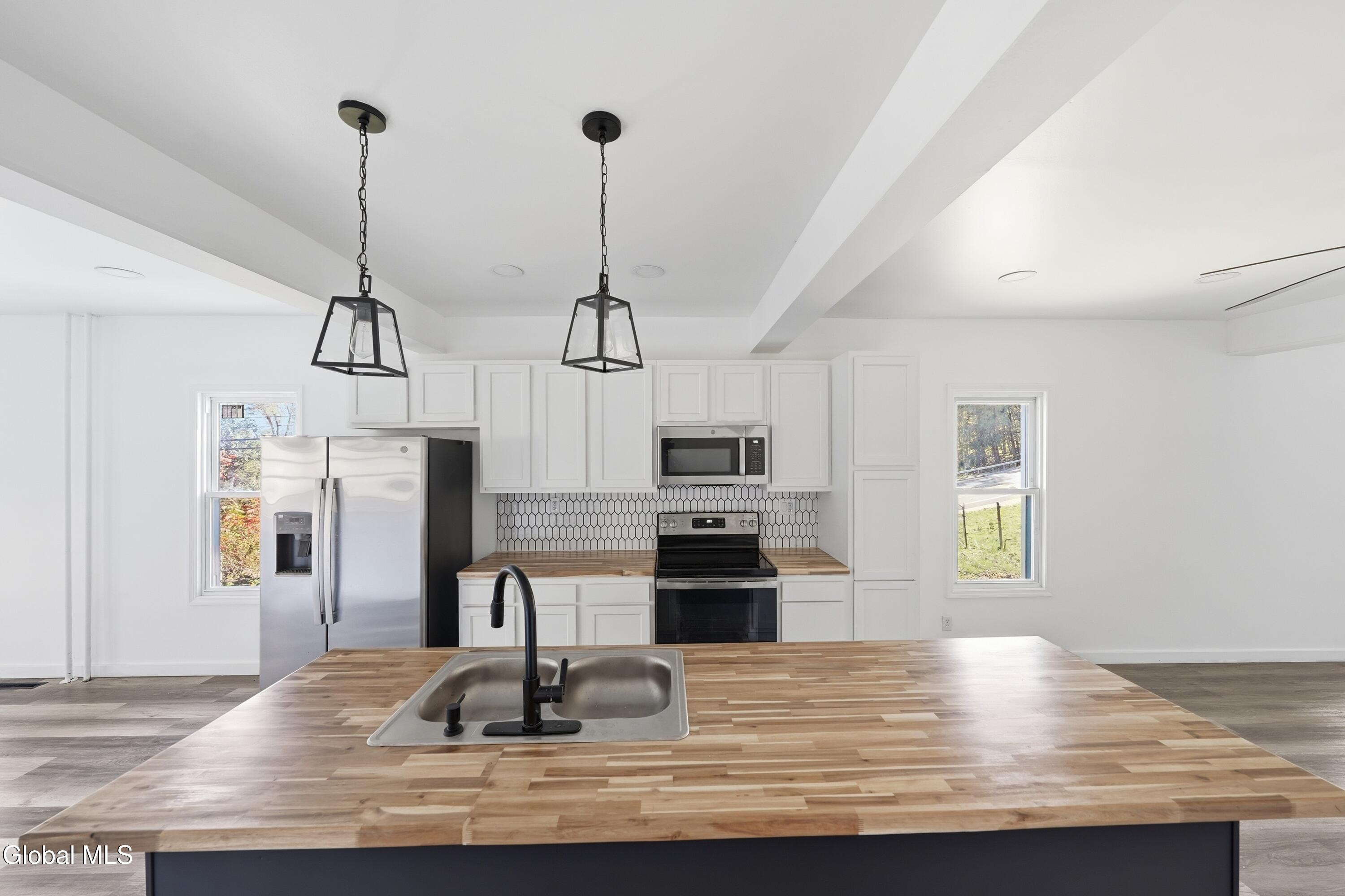 64 Martins Hill Road Ravena NY 12143