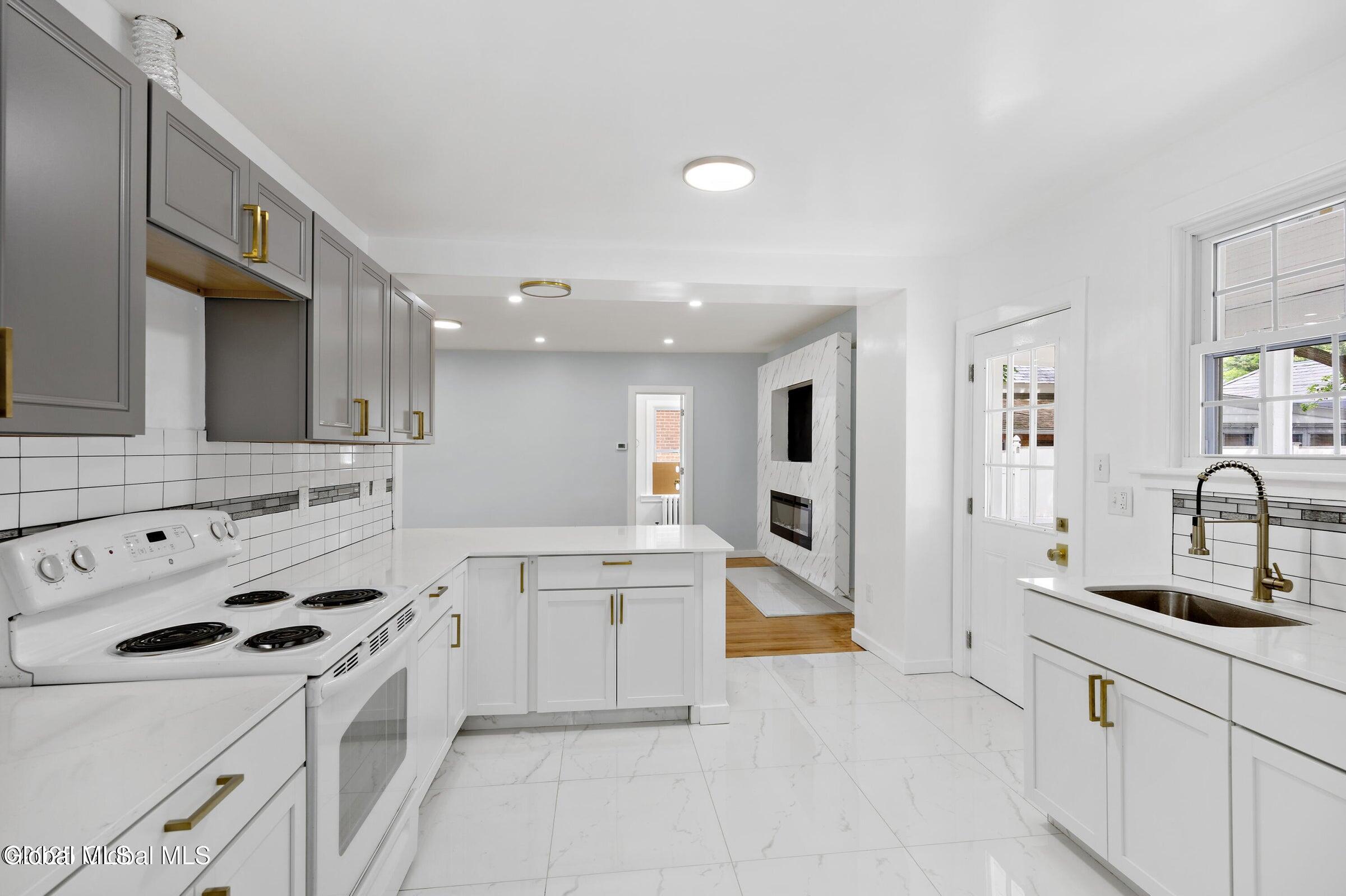 979 Washington Avenue Albany NY 12206