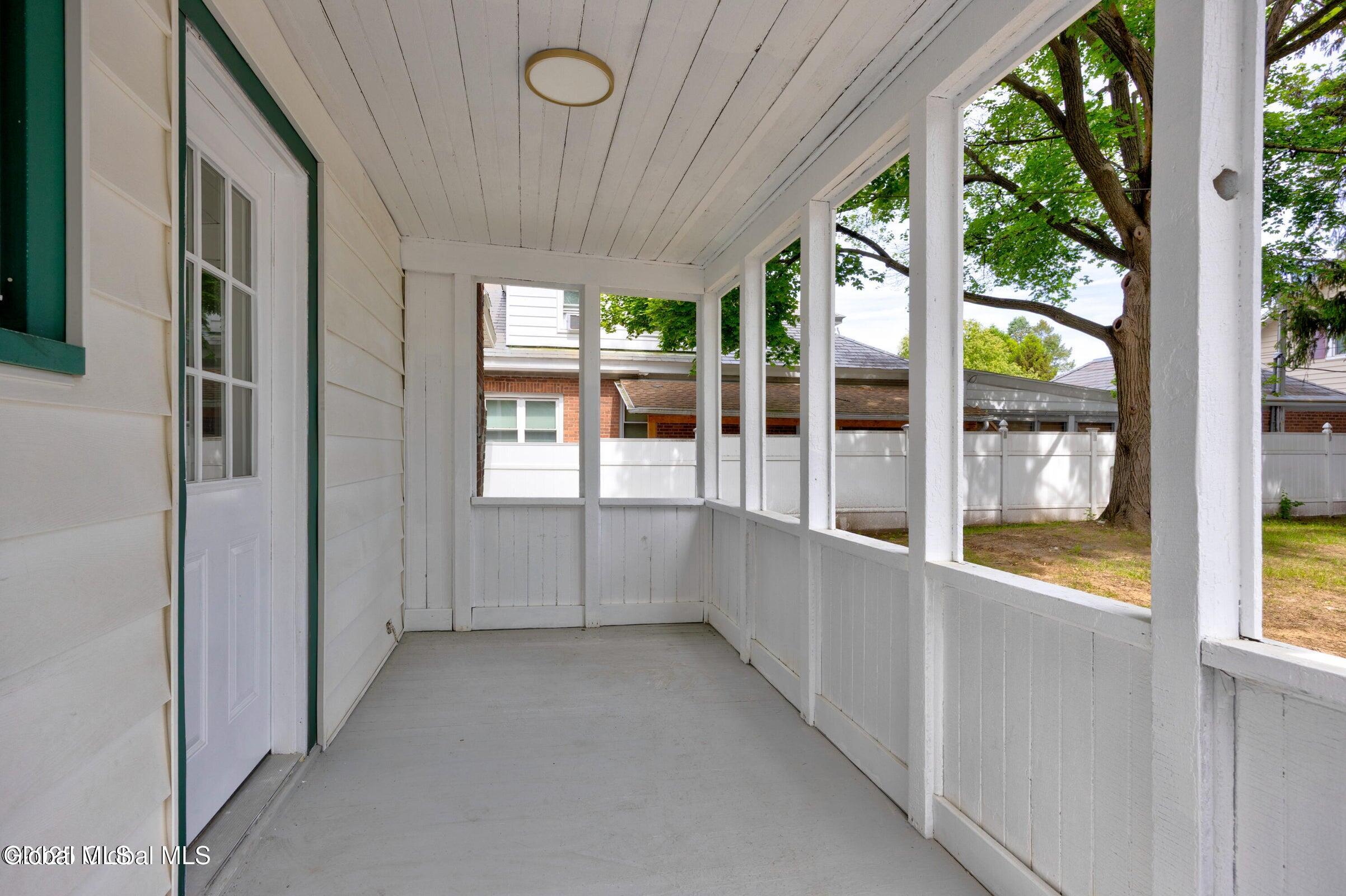 979 Washington Avenue Albany NY 12206