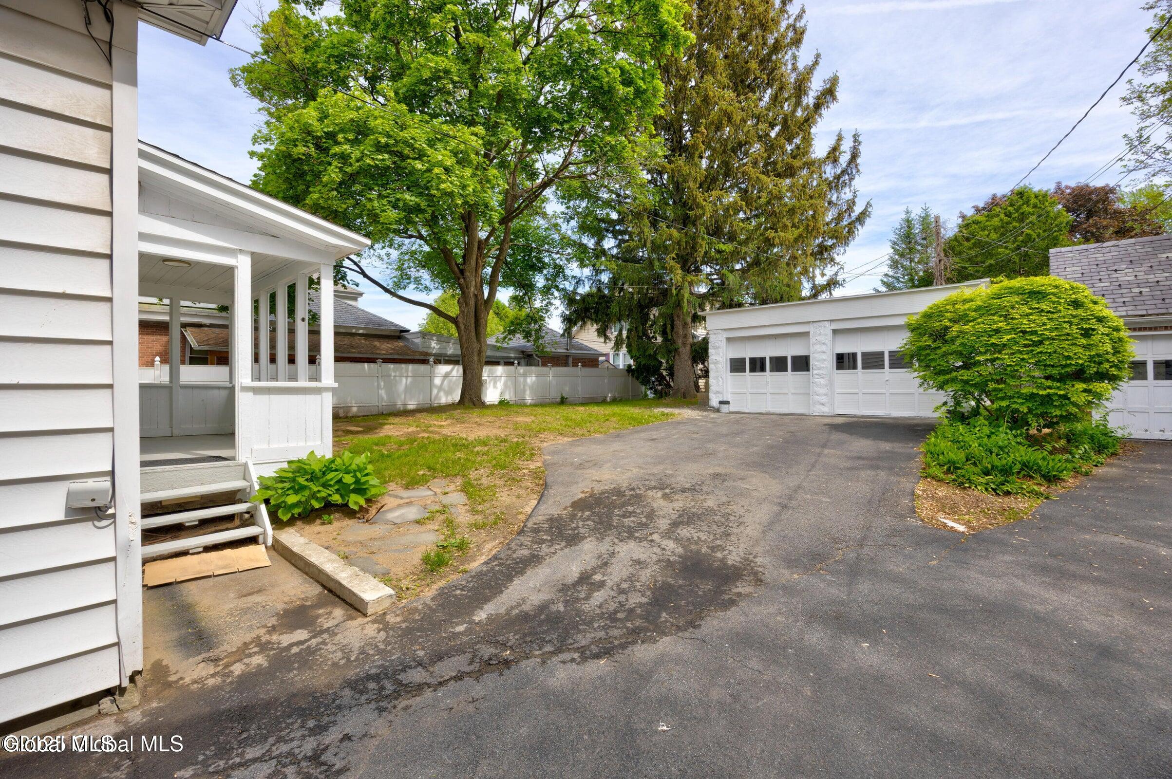 979 Washington Avenue Albany NY 12206