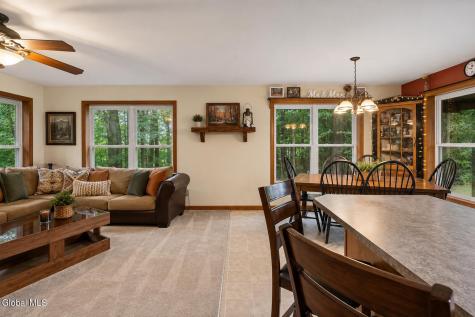 286 Severine Lane Glen NY 12072