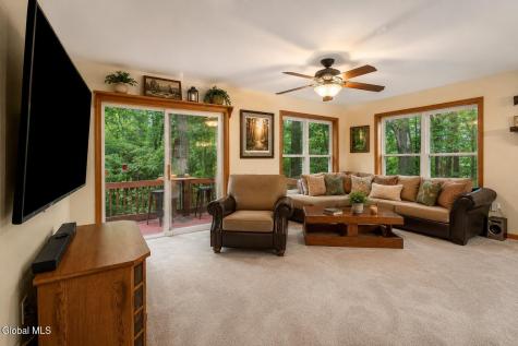 286 Severine Lane Glen NY 12072