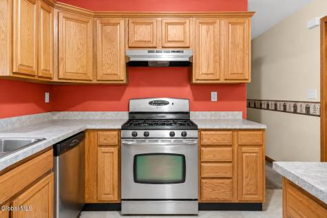 286 Severine Lane Glen NY 12072
